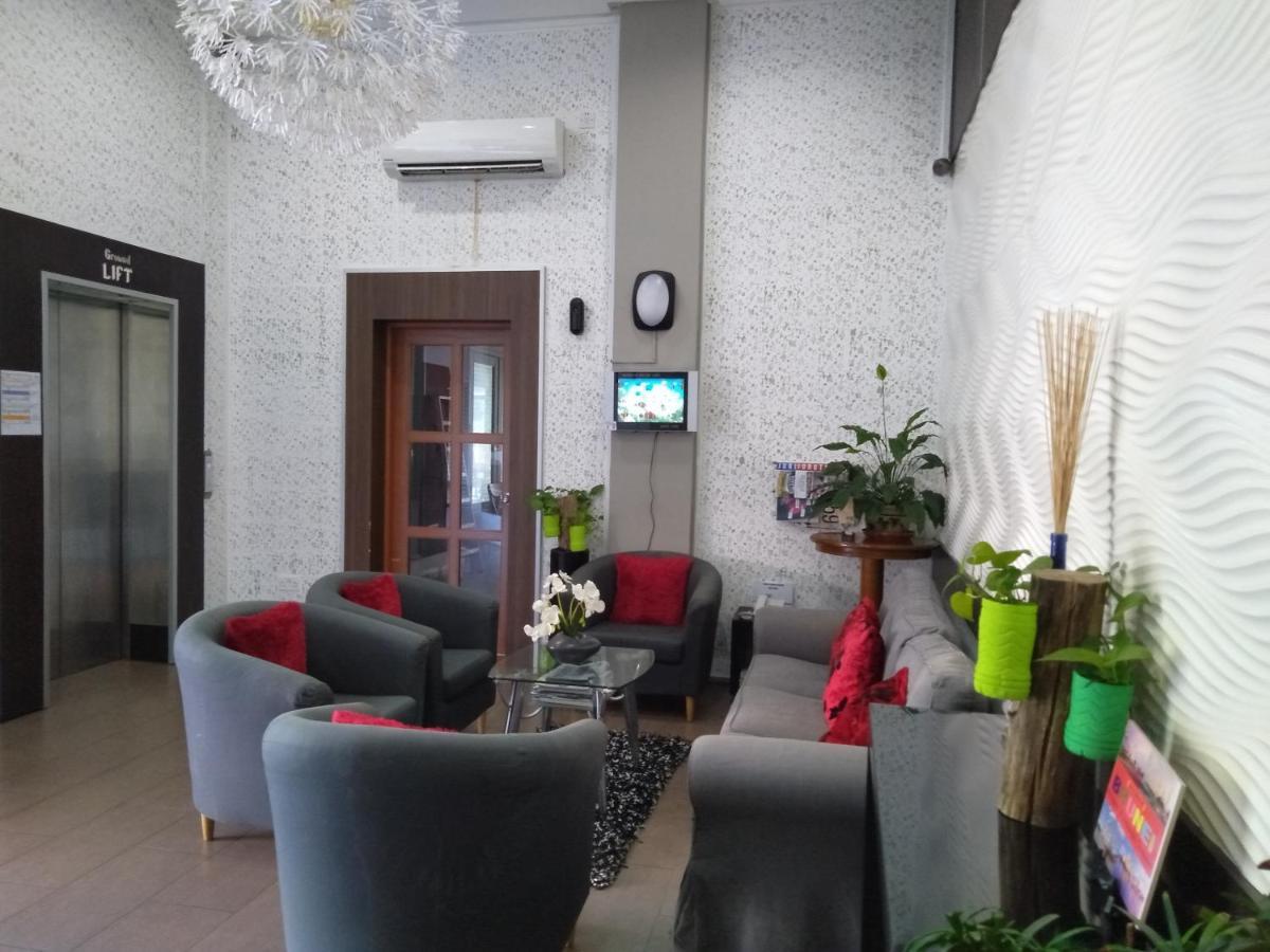 Ginasuite Kompleks27 Hotel Bandar Seri Begawan Extérieur photo