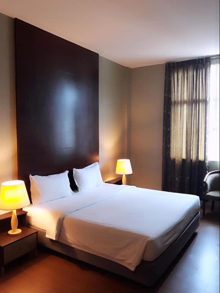 Ginasuite Kompleks27 Hotel Bandar Seri Begawan Extérieur photo