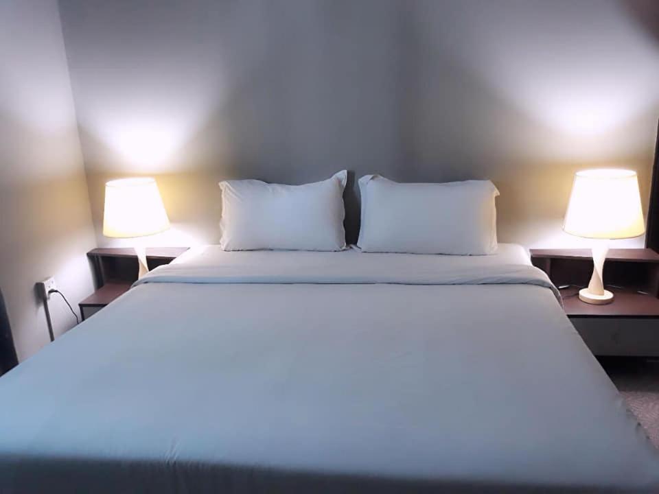 Ginasuite Kompleks27 Hotel Bandar Seri Begawan Extérieur photo