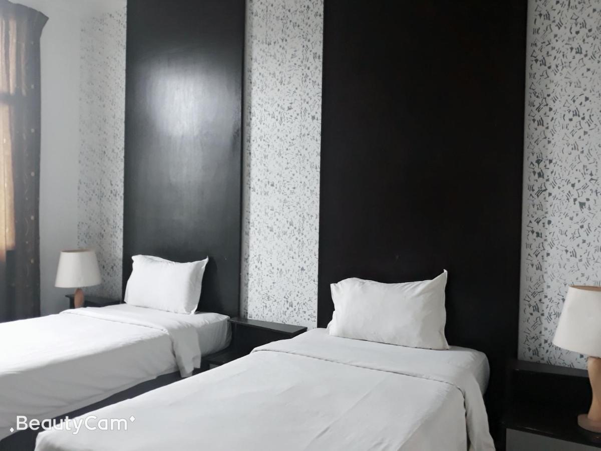 Ginasuite Kompleks27 Hotel Bandar Seri Begawan Extérieur photo