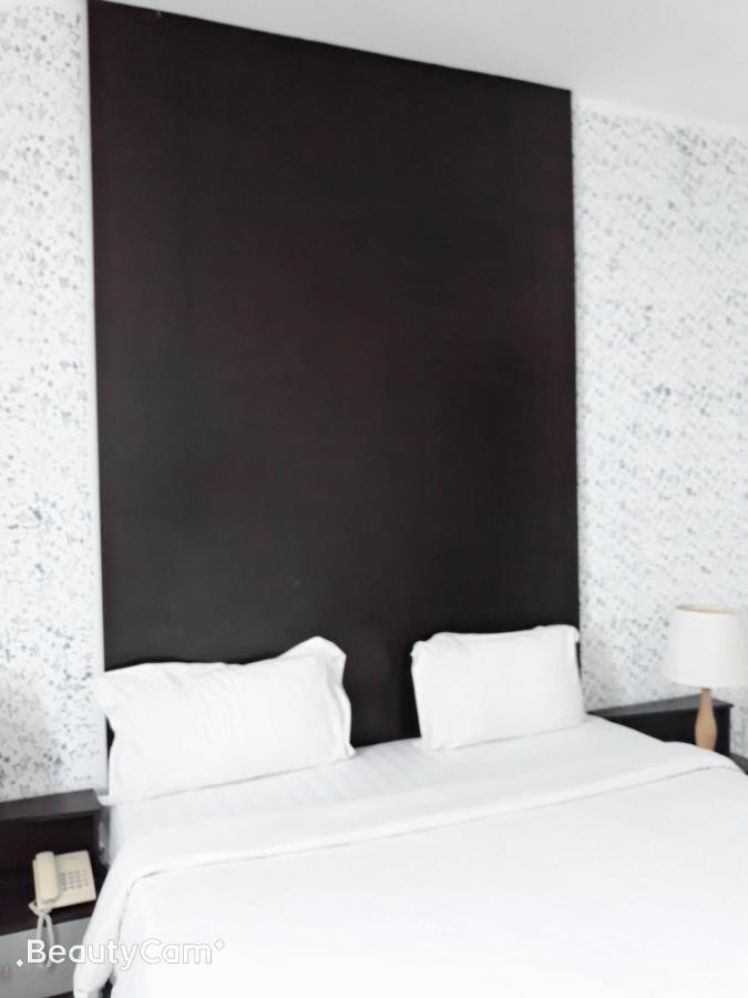 Ginasuite Kompleks27 Hotel Bandar Seri Begawan Extérieur photo